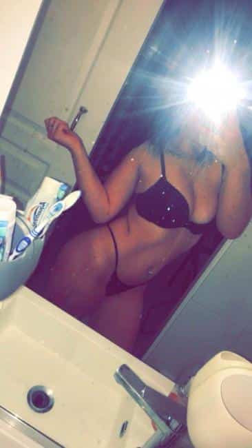 Lyliaa sexy girls