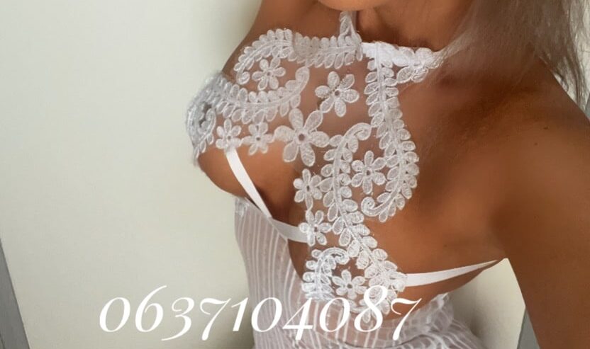 HOT BELLE BRUNE SEXY