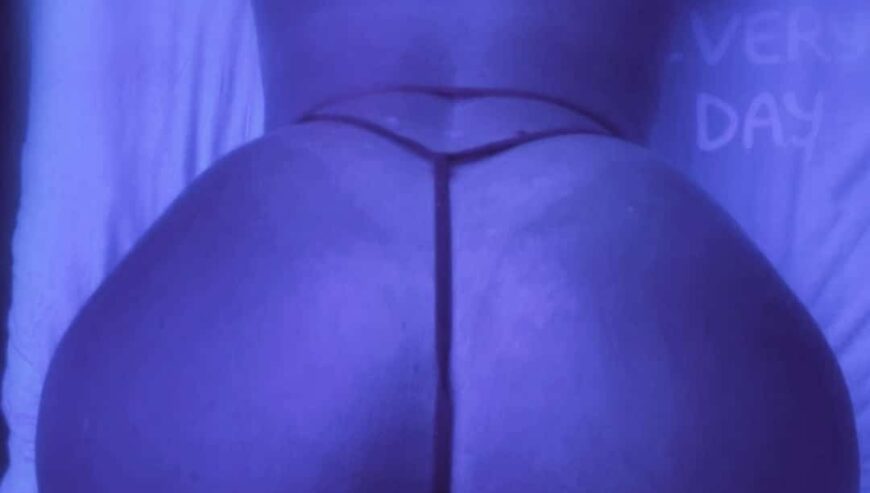 Lyli Curvy