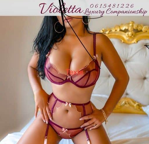 Violetta sexy latine